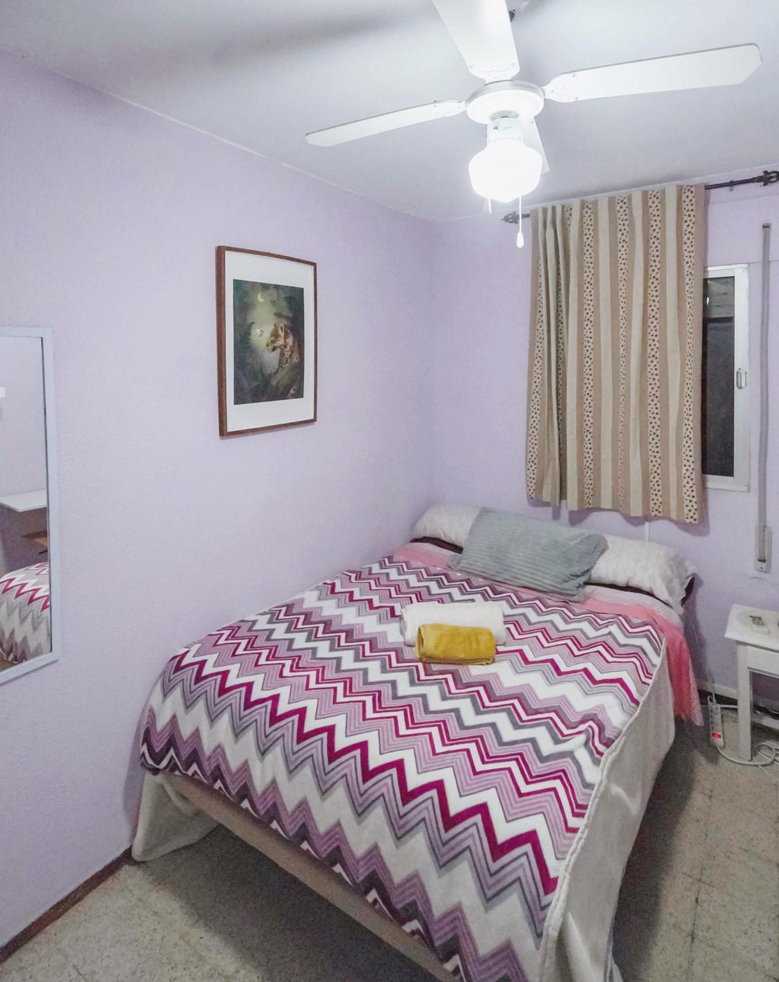 Habitaciones Privadas Con Cama Doble En Sevilla エクステリア 写真