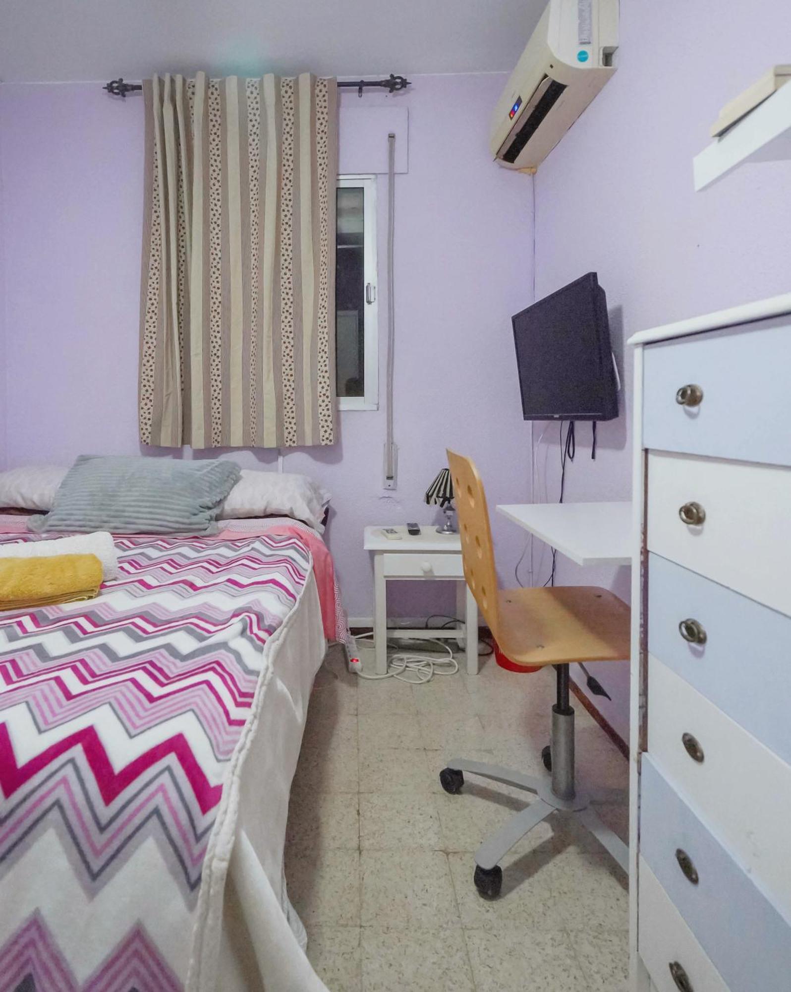 Habitaciones Privadas Con Cama Doble En Sevilla エクステリア 写真