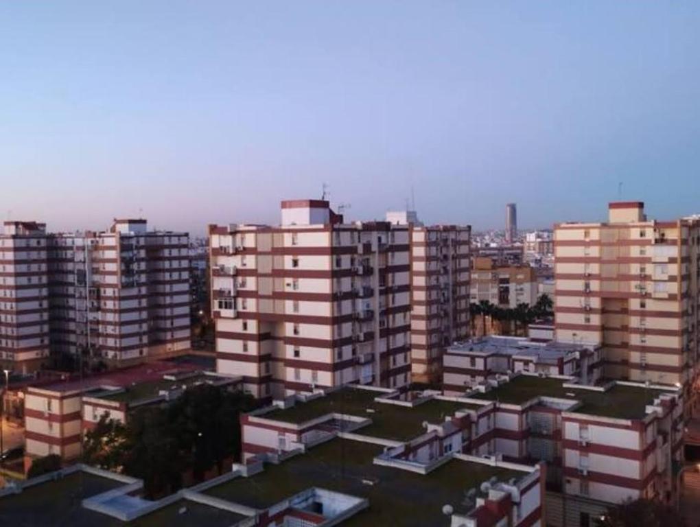 Habitaciones Privadas Con Cama Doble En Sevilla エクステリア 写真